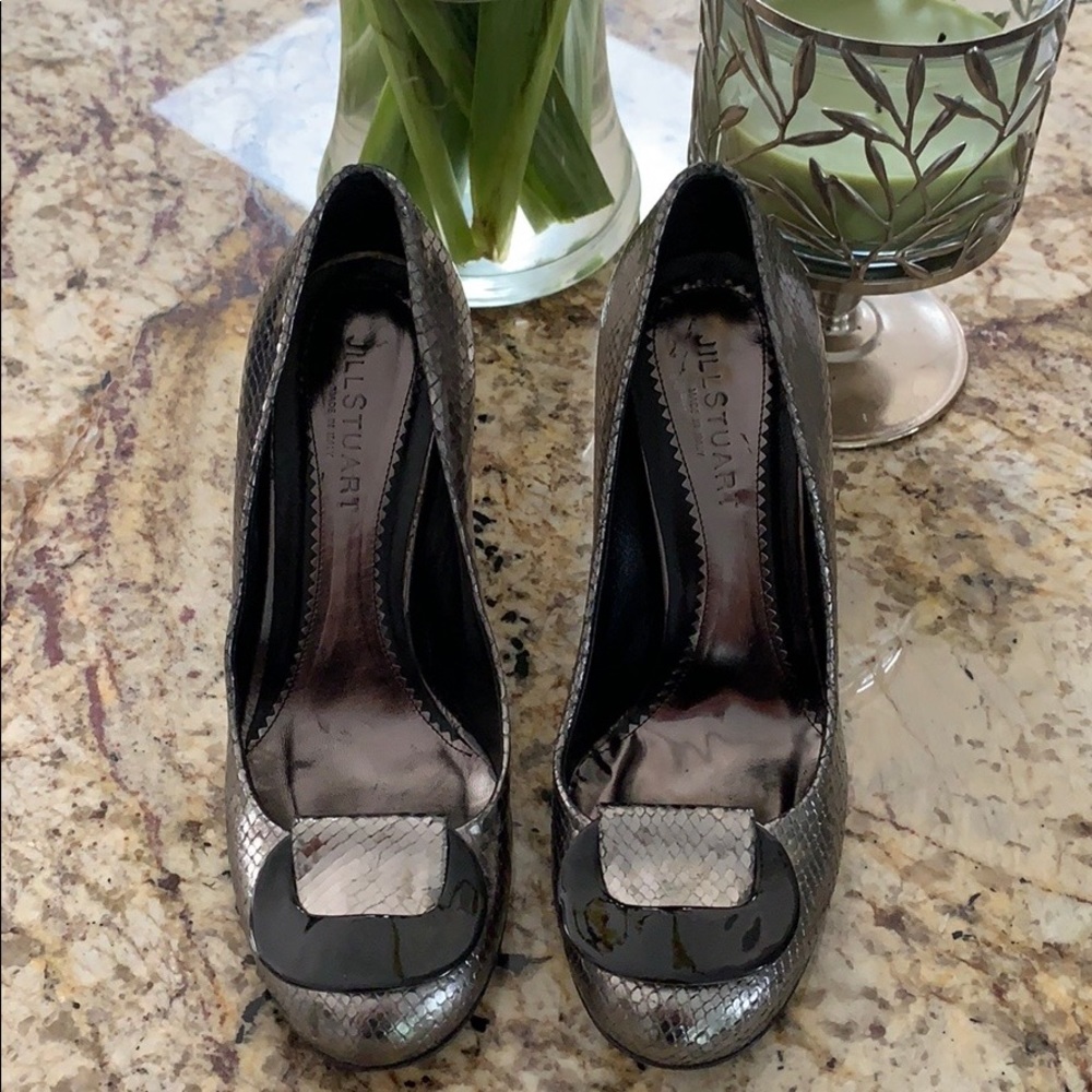 JILL STUART Metallic Snake Skin Pumps